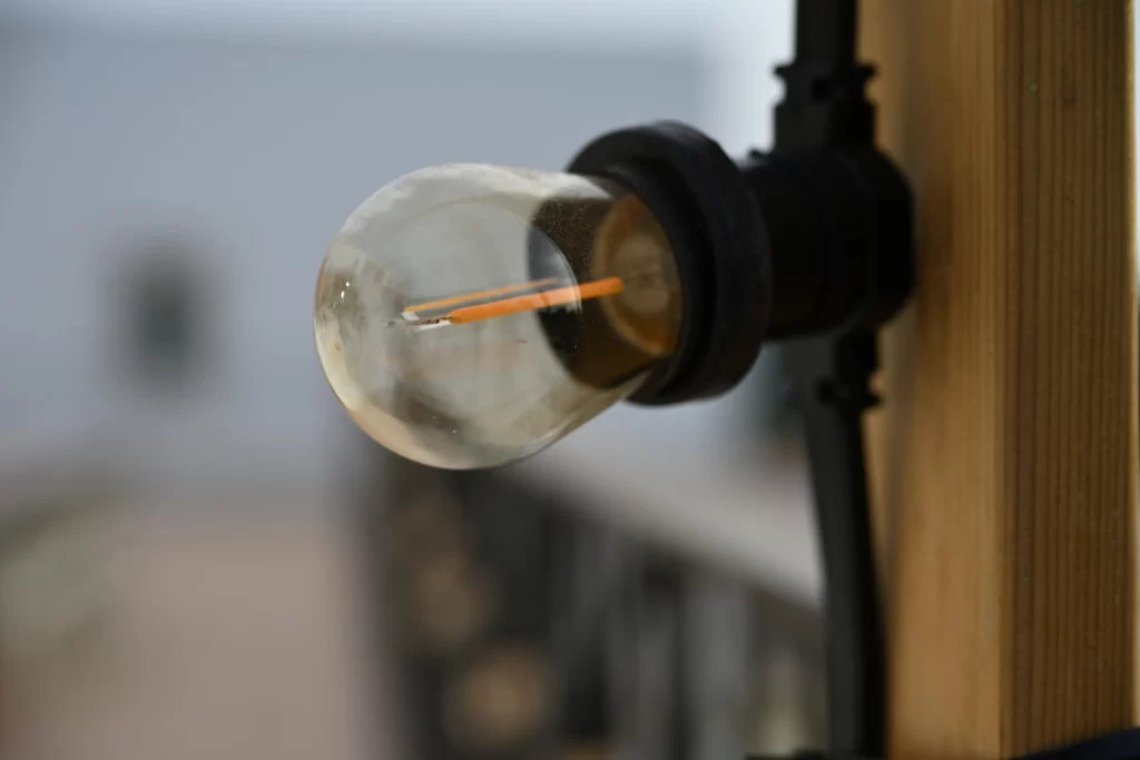 L'ampoule d'une guirlande